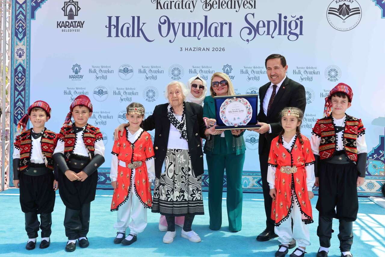 Konya’da miniklerden büyük gösteri! Karatay’da kültür rüzgarı esti 3